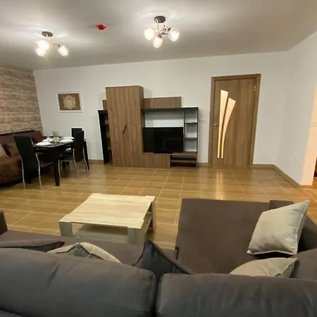 Kanliev Apartman *